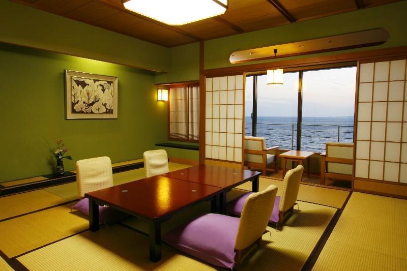 Inatori Ginsuiso Hotel Higashiizu Room photo